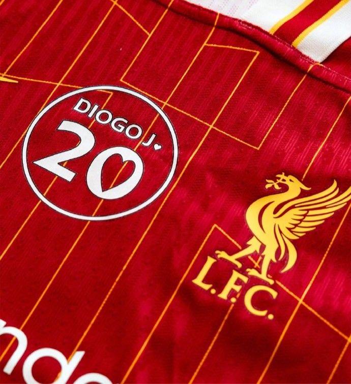 Quan chức Liverpool: Một bức tượng sẽ được dựng lên cho Jota tại Anfield và áo đấu mùa giải mới sẽ có huy hiệu đặc biệt