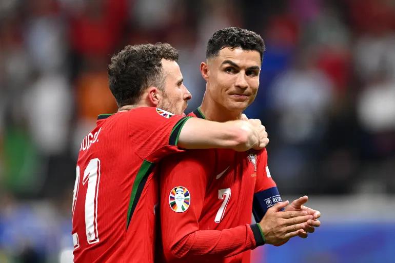 Ronaldo không dự tang lễ anh em nhà Jota, Mirror: Anh lo ngại sự hiện diện của mình sẽ làm lu mờ buổi lễ chia tay