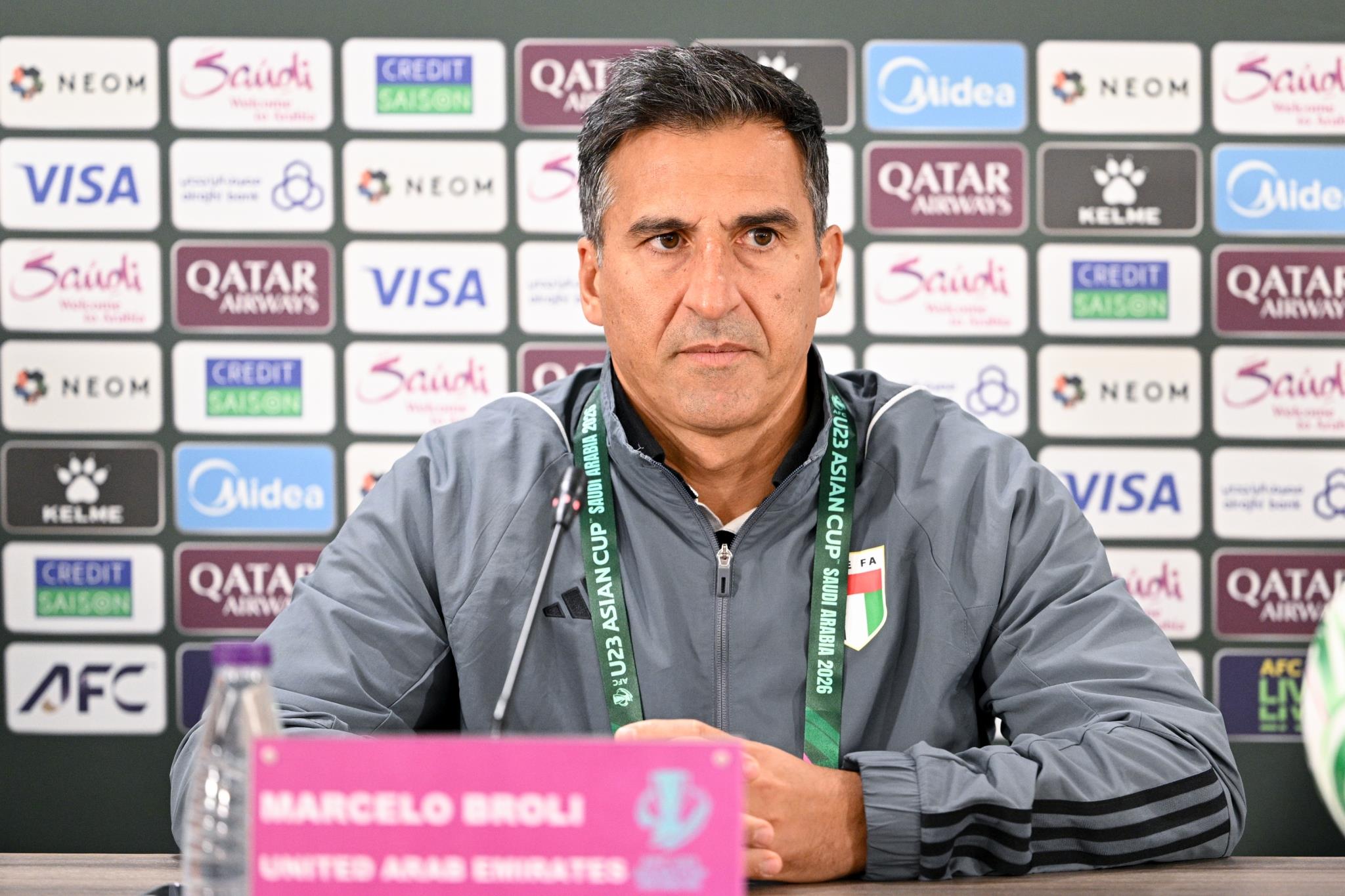 HLV Marcelo Broli cua U23 UAE